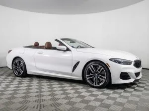 2023 BMW 8 Series 840i — thumbnail 3