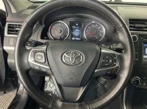 2017 Toyota Camry SE — thumbnail 10