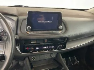 2022 Nissan Rogue SV — thumbnail 12