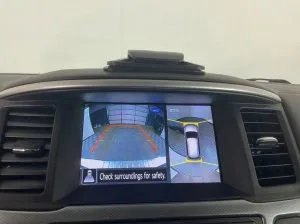 2017 Nissan Pathfinder SL — thumbnail 11