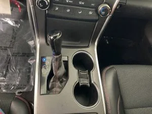 2017 Toyota Camry SE — thumbnail 12