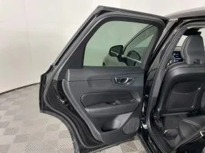 2021 Volvo XC60 T6 Inscription — thumbnail 16