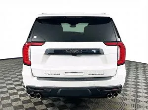 2023 GMC Yukon Denali Ultimate — thumbnail 2