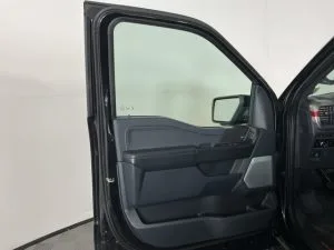 2023 Ford F-150 Raptor — thumbnail 16