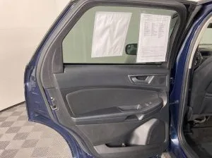 2017 Ford Edge SE — thumbnail 16