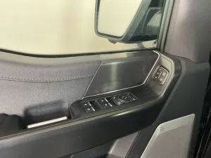 2023 Ford F-150 Raptor — thumbnail 17