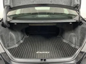 2017 Toyota Camry SE — thumbnail 16