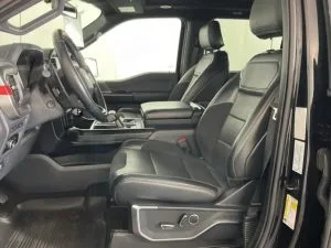 2023 Ford F-150 Raptor — thumbnail 18