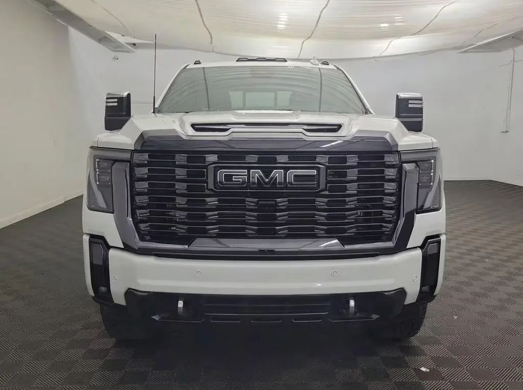 2024 GMC Sierra 3500HD Denali Ultimate