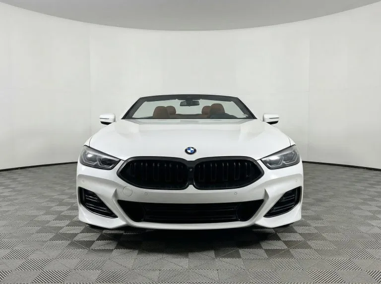 2023 BMW 8 Series 840i