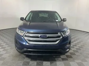 2017 Ford Edge SE — thumbnail 1