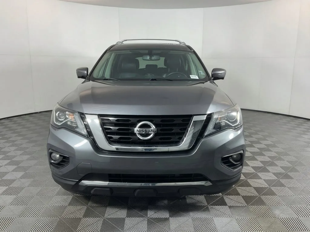 2017 Nissan Pathfinder SL