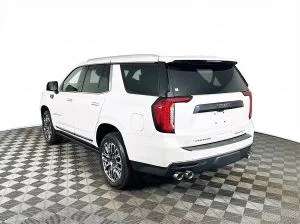 2023 GMC Yukon Denali Ultimate — thumbnail 6