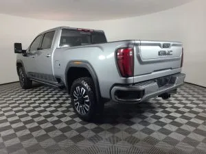 2024 GMC Sierra 2500HD Denali Ultimate — thumbnail 5