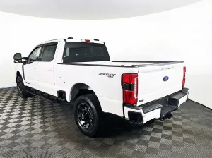 2024 Ford F-250 Super Duty Platinum — thumbnail 4