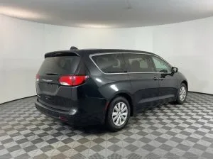 2018 Chrysler Pacifica L — thumbnail 5