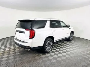2023 GMC Yukon Denali Ultimate — thumbnail 5