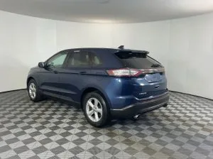 2017 Ford Edge SE — thumbnail 3