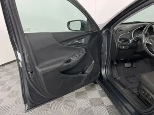 2017 Chevrolet Malibu LT — thumbnail 8