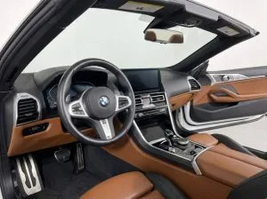 2023 BMW 8 Series 840i — thumbnail 9