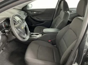 2017 Chevrolet Malibu LT — thumbnail 10