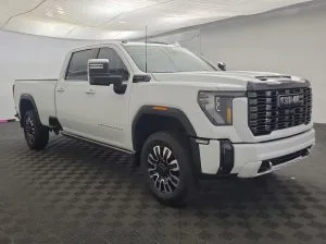 2024 GMC Sierra 3500HD Denali Ultimate — thumbnail 4