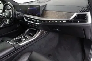 2024 BMW X7 — thumbnail 15