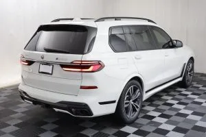 2024 BMW X7 — thumbnail 6